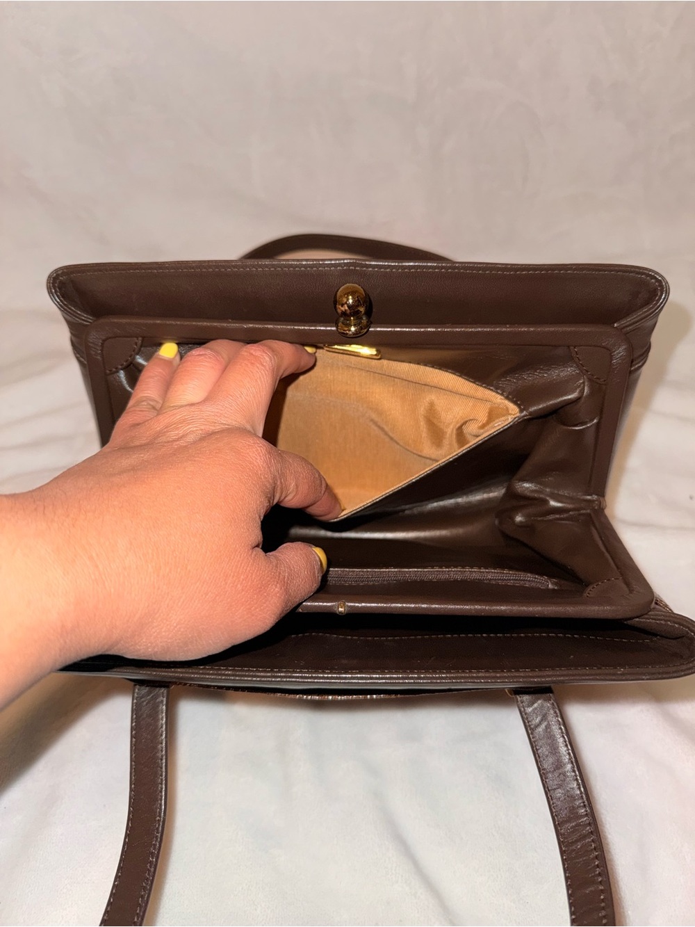 Vintage Givenchy Brown Leather 4G Logo Shoulder Bag - Picture 15 of 16